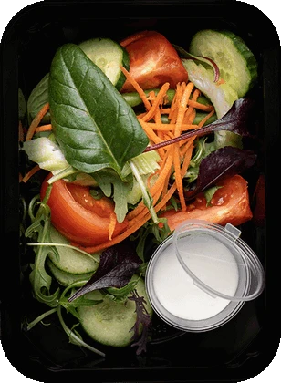Веронский салат из свежих овощей с сырным соусом