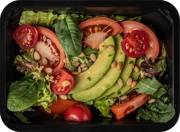 Салат с авокадо, рукколой и томатами "Черри"