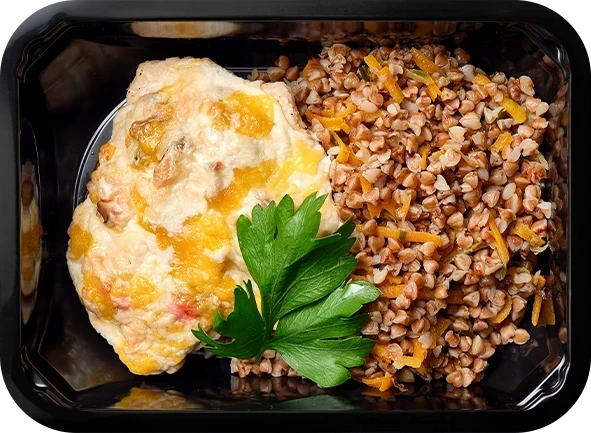 Куриная грудка с карамелизированными грибами и сыром<br/>Гречка по-деревенски