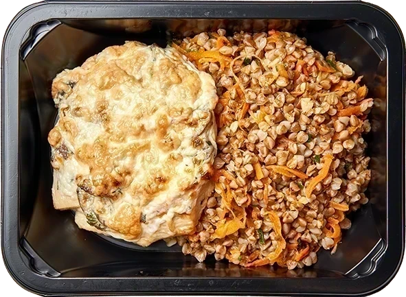 Куриный стейк с ветчиной, грибами и сыром<br/>Гречка по-деревенски