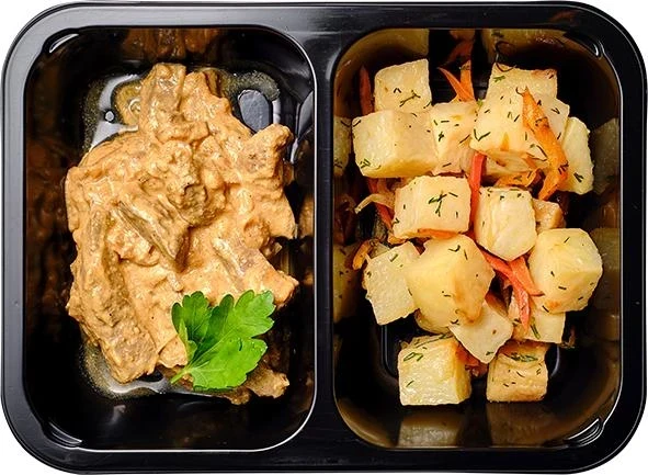 Картофель тушеный с овощами<br/>Печень по-строгановски