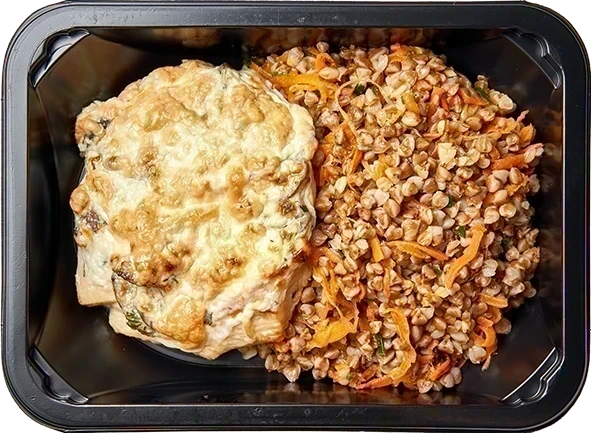 Куриный стейк с ветчиной, грибами и сыром<br/>Гречка по-деревенски